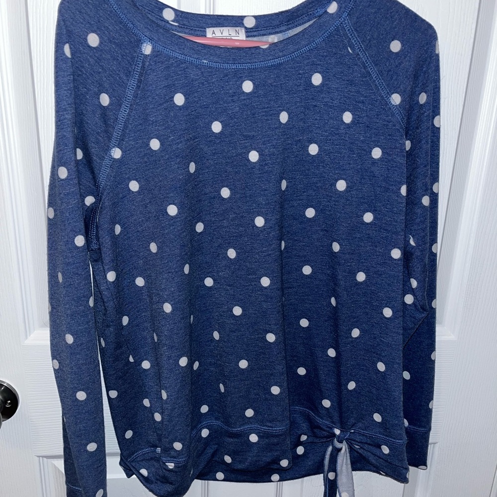 Avon studios One of my favorites! Euc! Looks so cute on. Size medium